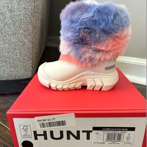 NWT Hunter Intrepid Rainbow Faux Fur Snow Toddler Boot